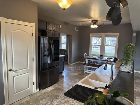 507 E Pine St, Le Roy, IL 61752 photo 15