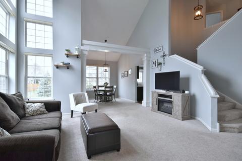 1346 Vernon Ln, Bartlett, IL 60103 photo 3
