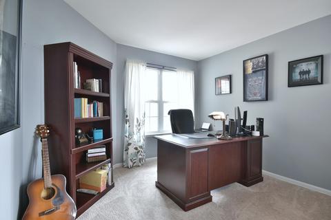 1346 Vernon Ln, Bartlett, IL 60103 photo 6