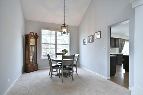 1346 Vernon Ln, Bartlett, IL 60103 photo 7