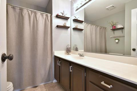 1346 Vernon Ln, Bartlett, IL 60103 photo 32