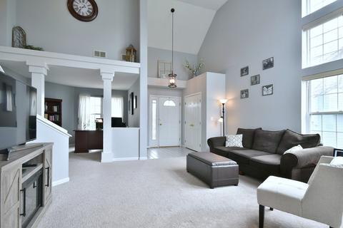 1346 Vernon Ln, Bartlett, IL 60103 photo 5