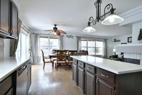 1346 Vernon Ln, Bartlett, IL 60103 photo 13