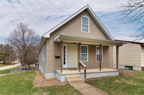 902 E Chestnut St, Bloomington, IL 61701 photo 1