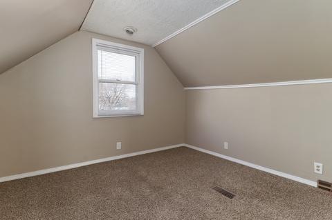 902 E Chestnut St, Bloomington, IL 61701 photo 17