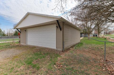 902 E Chestnut St, Bloomington, IL 61701 photo 31