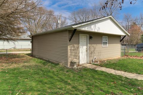 902 E Chestnut St, Bloomington, IL 61701 photo 30