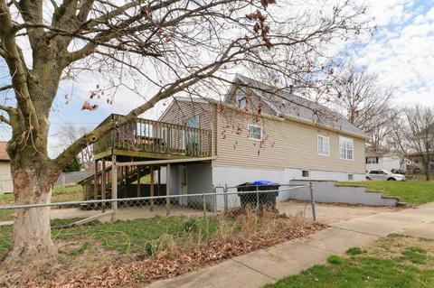 902 E Chestnut St, Bloomington, IL 61701 photo 28
