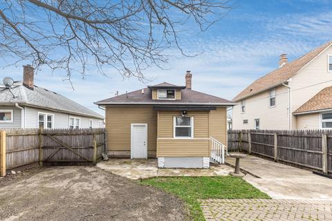 834 E Lake St, Aurora, IL 60506 photo 15