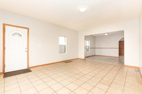 834 E Lake St, Aurora, IL 60506 photo 9