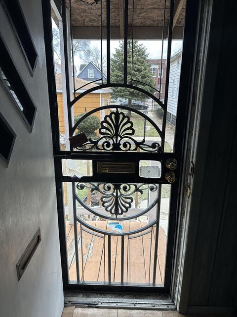 7614 S Champlain Ave, Chicago, IL 60619 photo 5