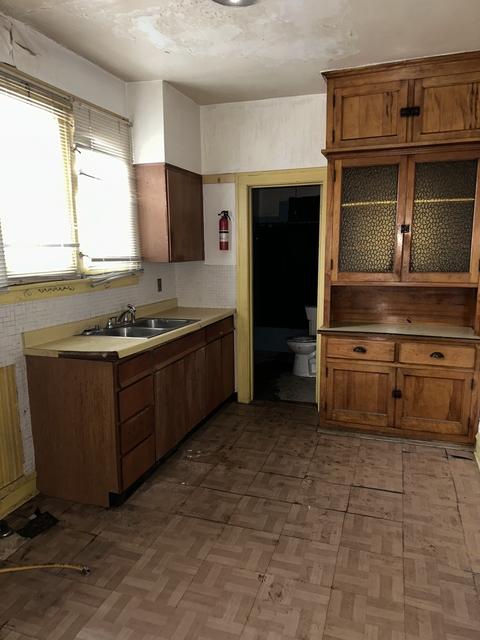 7614 S Champlain Ave, Chicago, IL 60619 photo 10