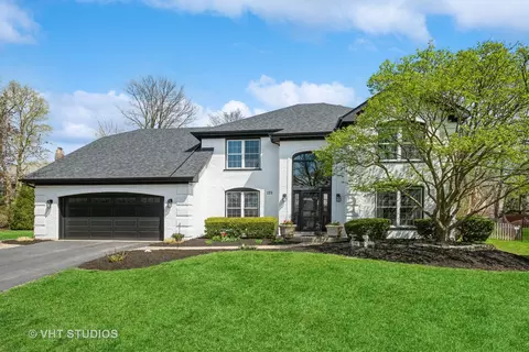 125 Hudson Ct, Naperville, IL 60565