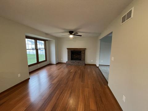 407 Stanhope Ln, Normal, IL 61761 photo 5