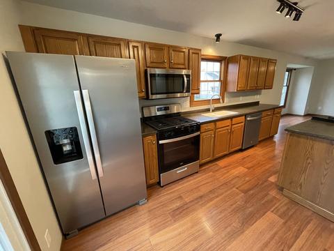 407 Stanhope Ln, Normal, IL 61761 photo 3