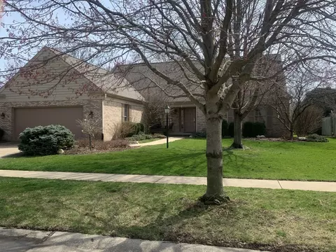 1405 Weathervane Dr, Champaign, IL 61821 photo 1