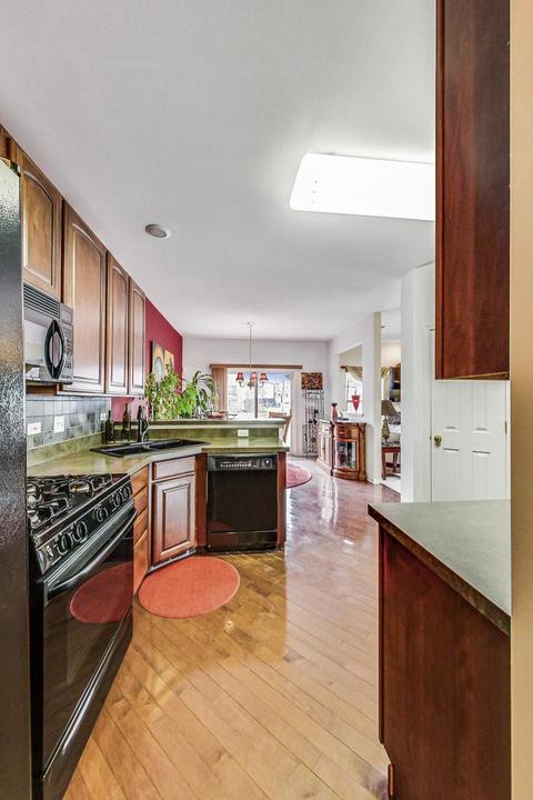 17571 Gilbert Dr, Lockport, IL 60441 photo 10