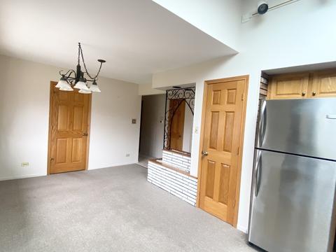 7048 Dover St, Bridgeview, IL 60455 photo 4