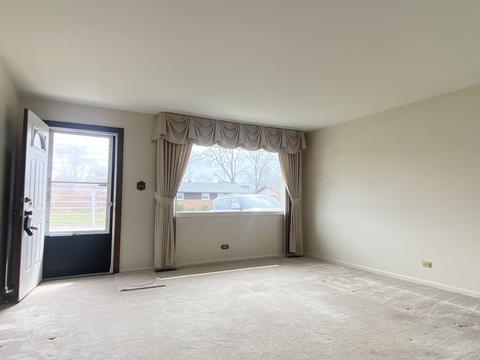 7048 Dover St, Bridgeview, IL 60455 photo 5