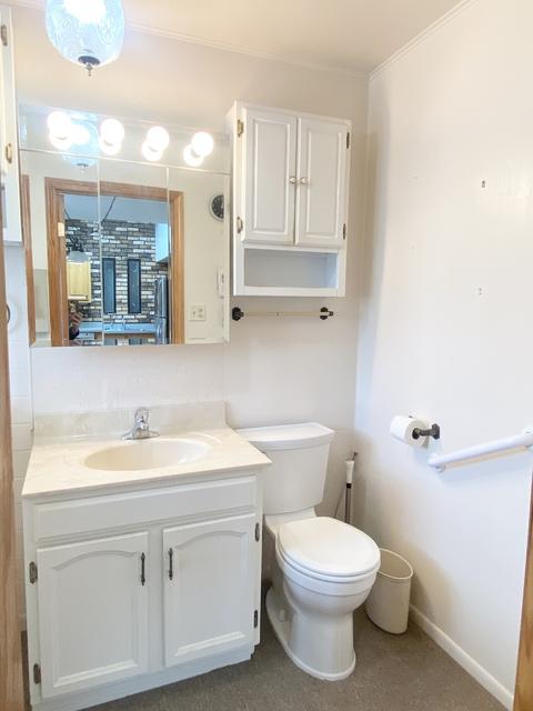 7048 Dover St, Bridgeview, IL 60455 photo 10
