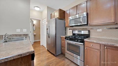 3606 Daisy Ln, Elgin, IL 60124 photo 8