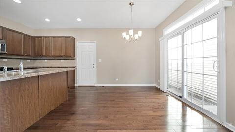 3606 Daisy Ln, Elgin, IL 60124 photo 5