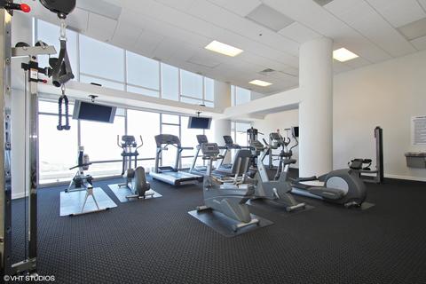 100 E 14th St #3003, Chicago, IL 60605 photo 8