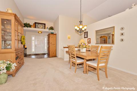 1909 Trappers Ct, Mchenry, IL 60050 photo 5