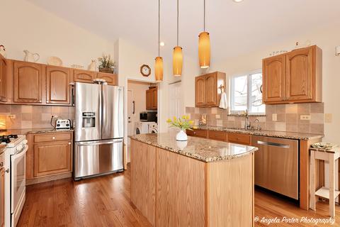 1909 Trappers Ct, Mchenry, IL 60050 photo 11