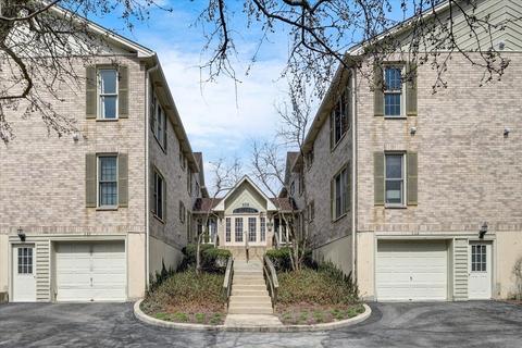 528 Pershing Ave #D, Glen Ellyn, IL 60137