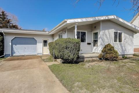 718 S Harlem Ave, Freeport, IL 61032 photo 1