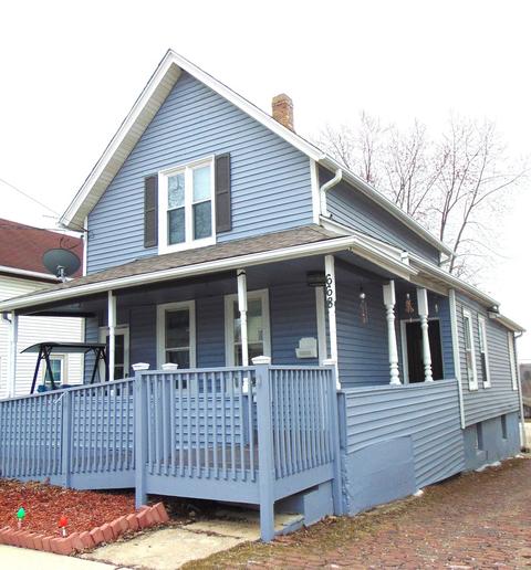668 Raymond St, Elgin, IL 60120 photo 1