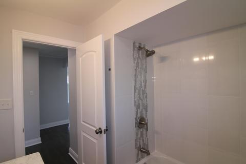 5536 W Hawthorne Ave, Berkeley, IL 60163 photo 12