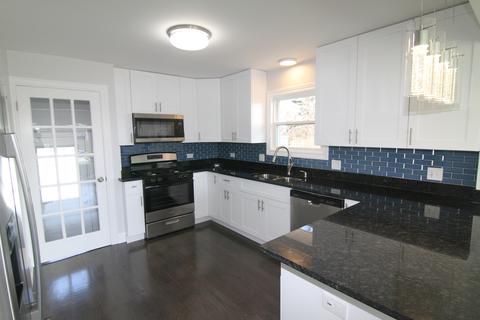 5536 W Hawthorne Ave, Berkeley, IL 60163 photo 4