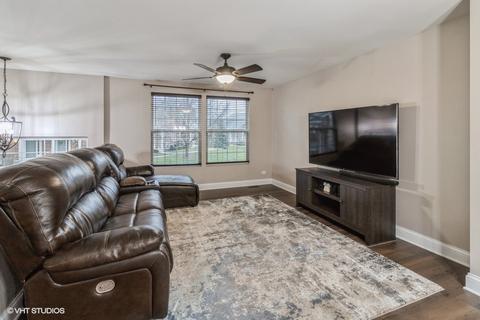 1019 Crane Pt, Elgin, IL 60124 photo 4