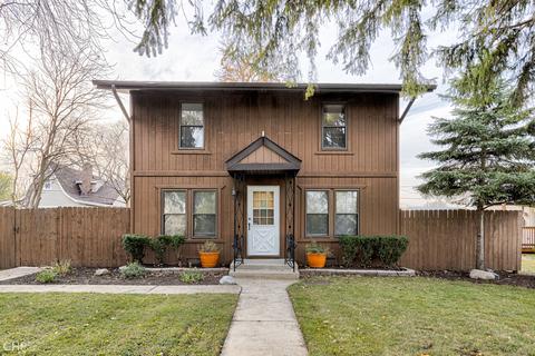 348 S Center St, Bensenville, IL 60106