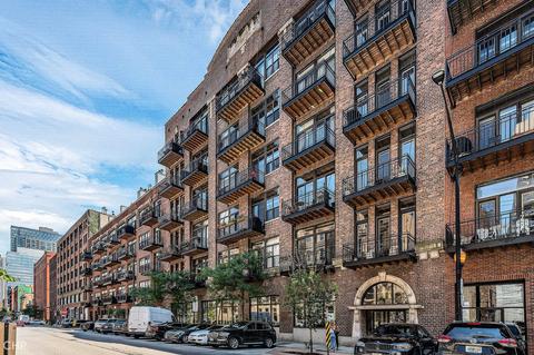 375 W Erie St #516, Chicago, IL 60654
