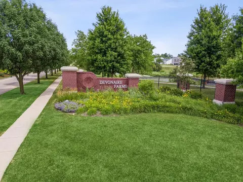 473 Thresher St, Dekalb, IL 60115
