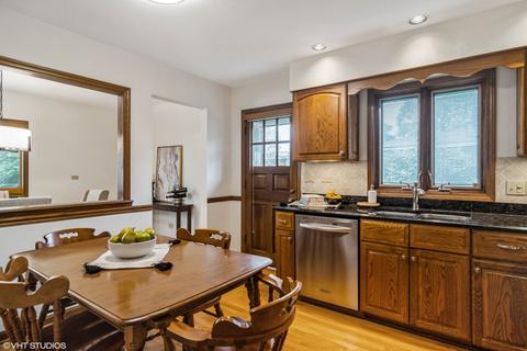 174 Lance Dr, Des Plaines, IL 60016 photo 7