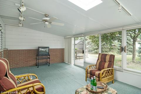 174 Lance Dr, Des Plaines, IL 60016 photo 16