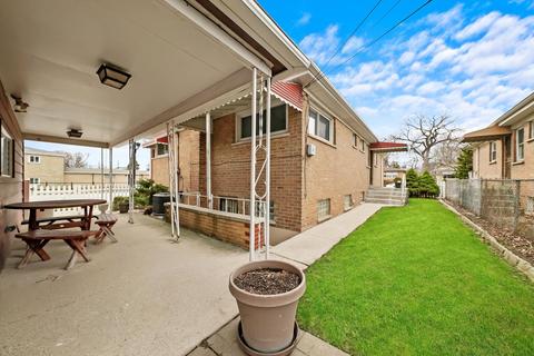 376 E 87th Pl, Chicago, IL 60619 photo 11