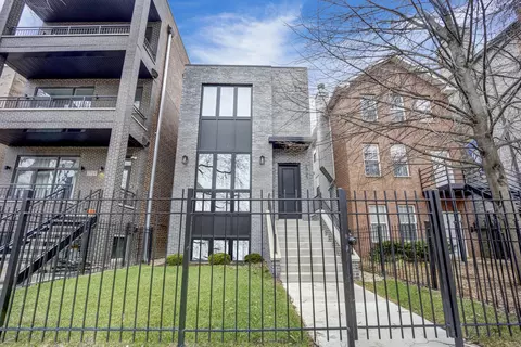 2727 W Potomac Ave, Chicago, IL 60622