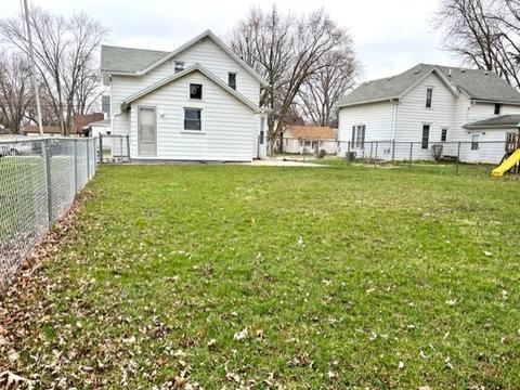 309 E 9th St, Sterling, IL 61081 photo 4