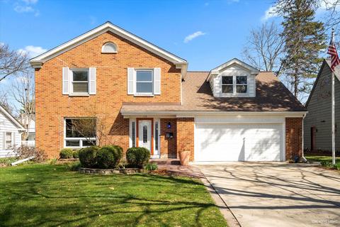 130 S Buell Ave, Aurora, IL 60506