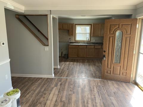 2012 Oak Dr, Mchenry, IL 60050 photo 2