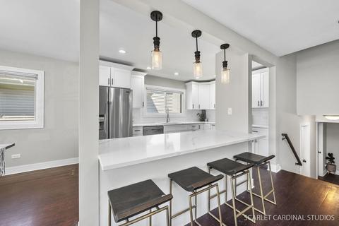 1709 Childs St, Wheaton, IL 60187 photo 3