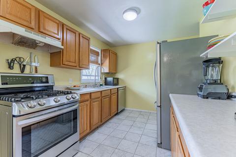 1806 Diana Ave, Champaign, IL 61821 photo 8