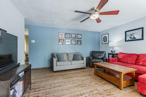 1806 Diana Ave, Champaign, IL 61821 photo 4
