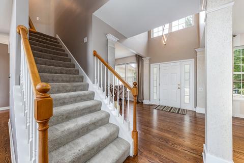 1910 Capri Dr, Aurora, IL 60503 photo 2