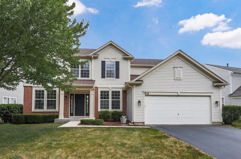 1910 Capri Dr, Aurora, IL 60503 photo 1